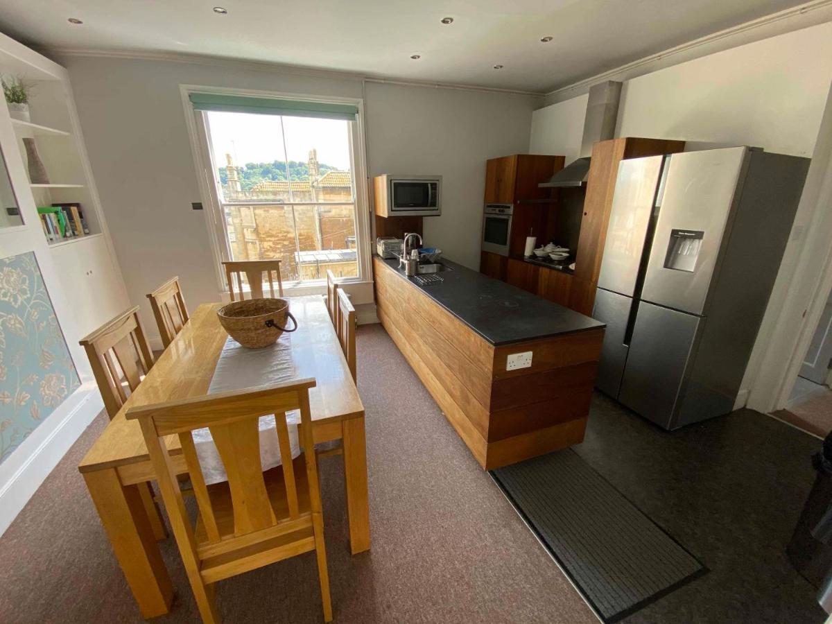 Bath Roof Terrace Apartment, City Centre, Sleeps Up To 8 Екстериор снимка