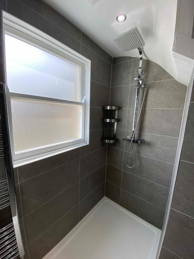 Bath Roof Terrace Apartment, City Centre, Sleeps Up To 8 Екстериор снимка